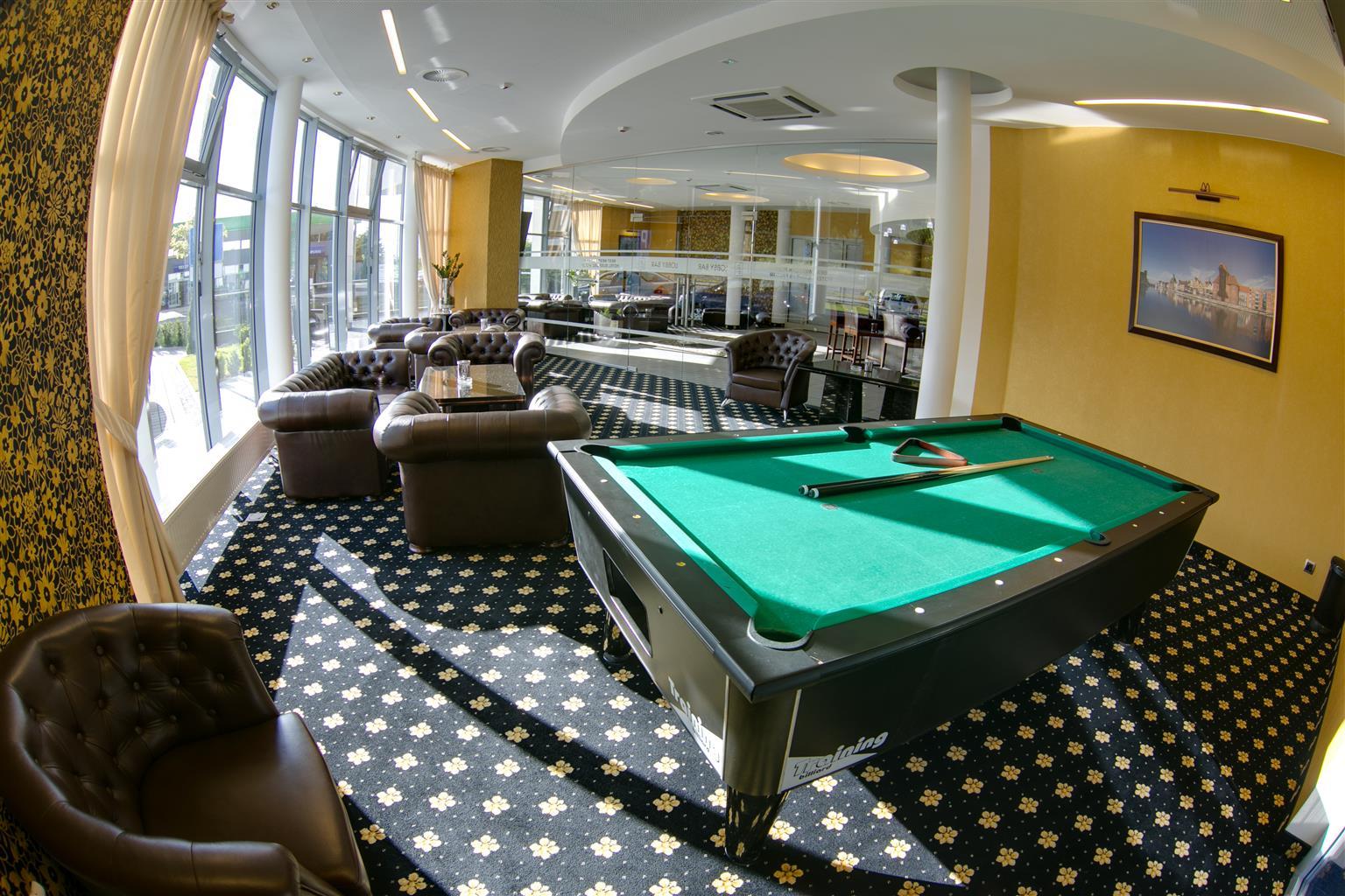 Hotel Business Faltom Gdynia Rumia Bagian luar foto